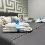 Piccolo Lucio Bed & Breakfast 4*