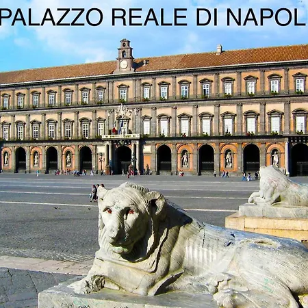 Piccolo Lucio Bed & Breakfast 4*