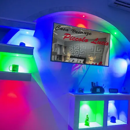 לינה וארוחת בוקר Piccolo Lucio נאפולי