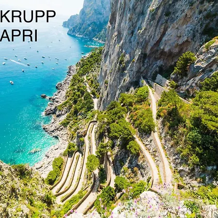 Piccolo Lucio נאפולי