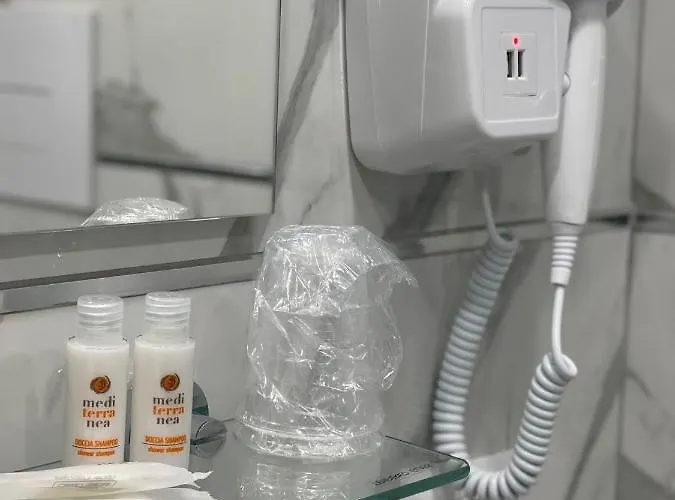 Piccolo Lucio Bed and Breakfast 4*