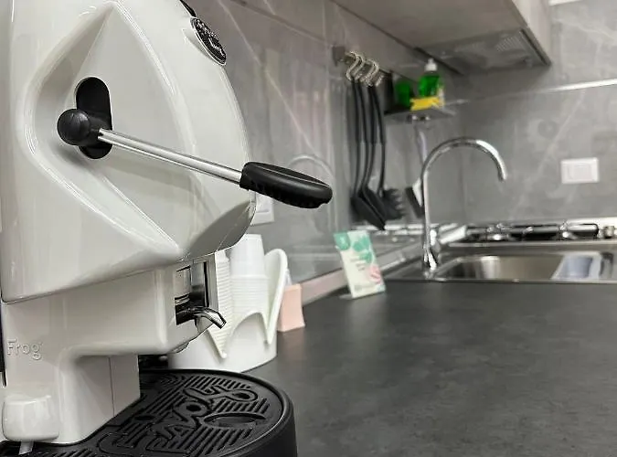 Piccolo Lucio Bed and Breakfast Νάπολη