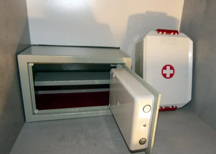 Piccolo Lucio Bed and Breakfast 4*