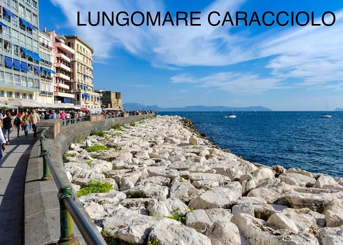 Piccolo Lucio Bed and Breakfast Νάπολη