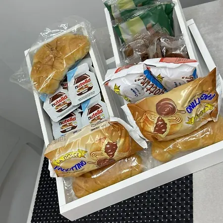 Piccolo Lucio Nocleg ze śniadaniem