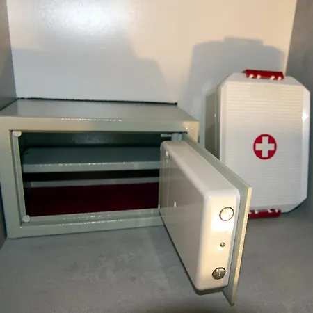 Piccolo Lucio Bed & Breakfast 4*