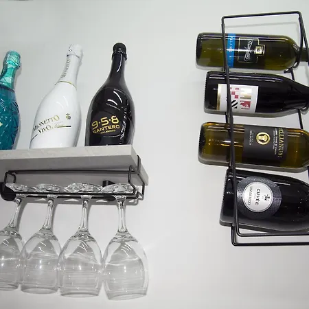 Piccolo Lucio Oda ve Kahvaltı 4*